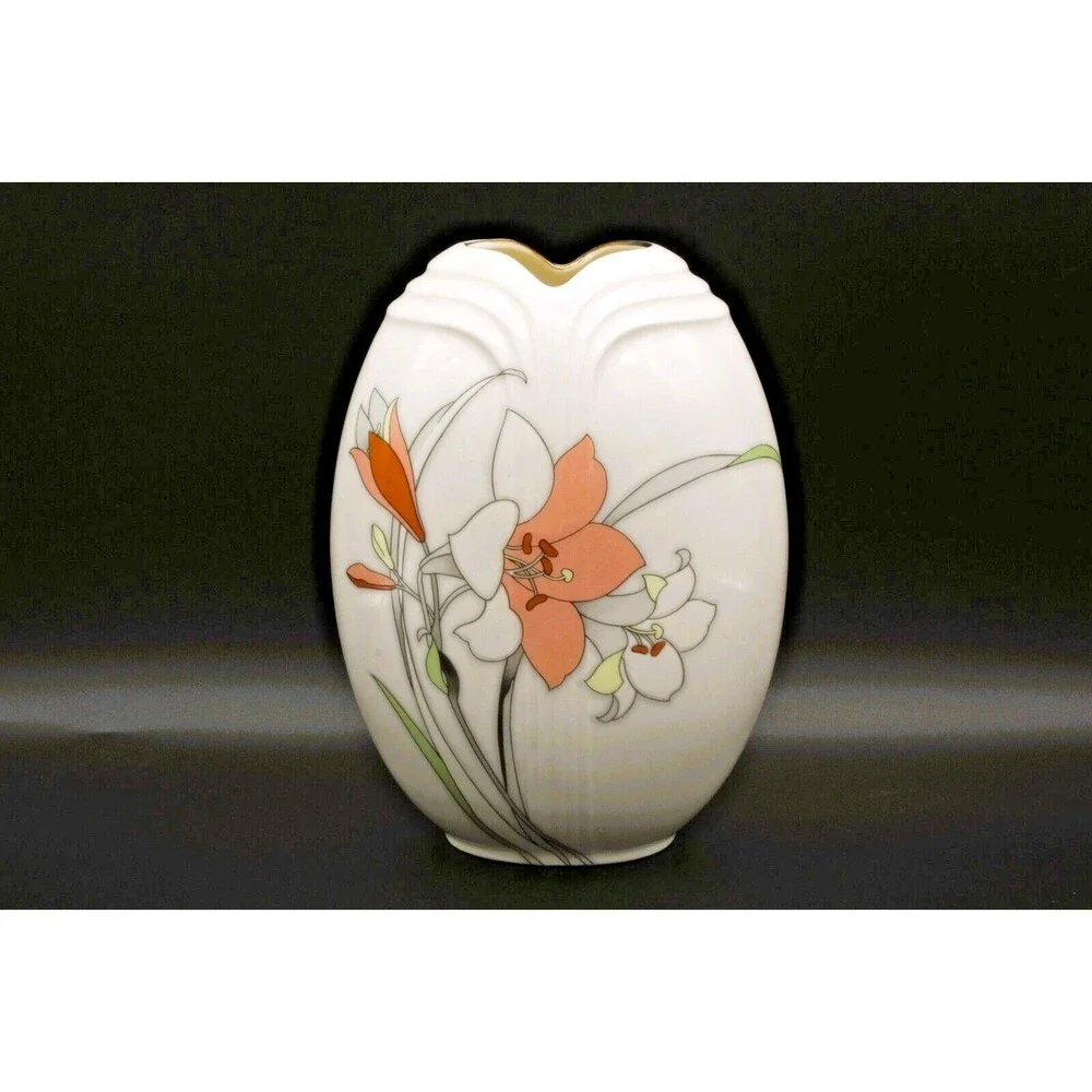 Lily Vase Japan Yamaji Floral 1980s Art Deco Revival 7.25 inch Porcelain Vintage